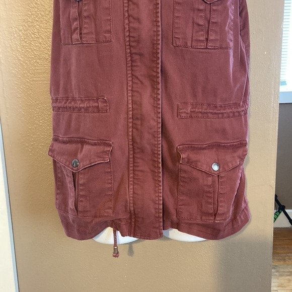 tinsel Women’s Zip up vest with detachable hood - Picture 2 of 6